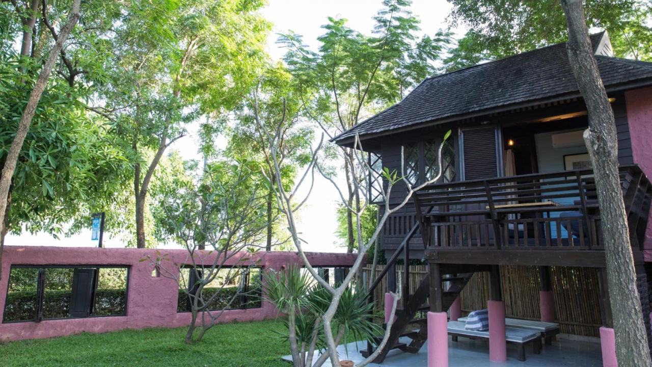 Onusa Retreat Hotel Pran Buri Luaran gambar